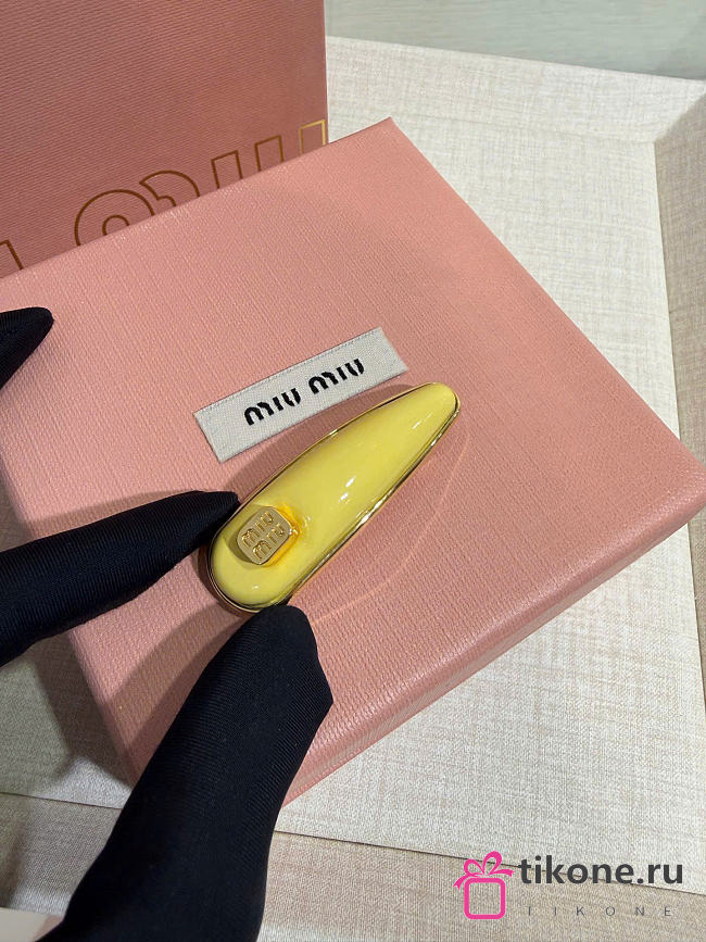 Miumiu Enameled Metal Hair Clip Yellow - 1