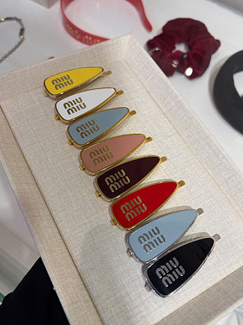 Miumiu Enameled Metal Hair Clip 5IF147