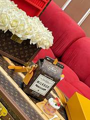 LV Milk Bag Monogram Coated Canvas M29326 - 22x12x10cm - 4