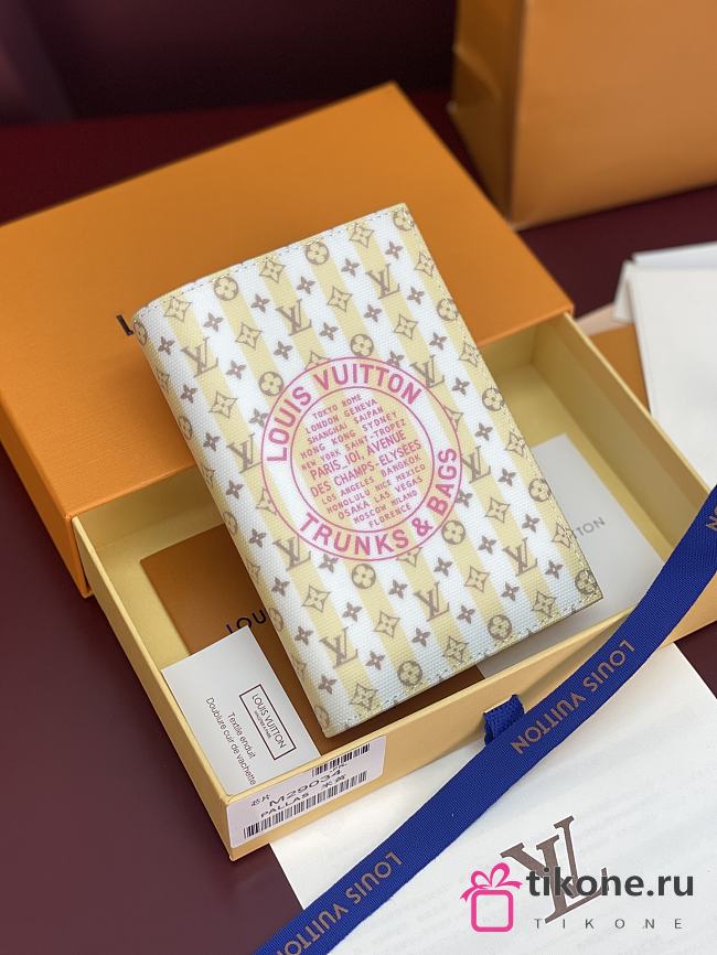LV Passport Cover Stamp Banana M29034 - 14x2.5x10cm - 1