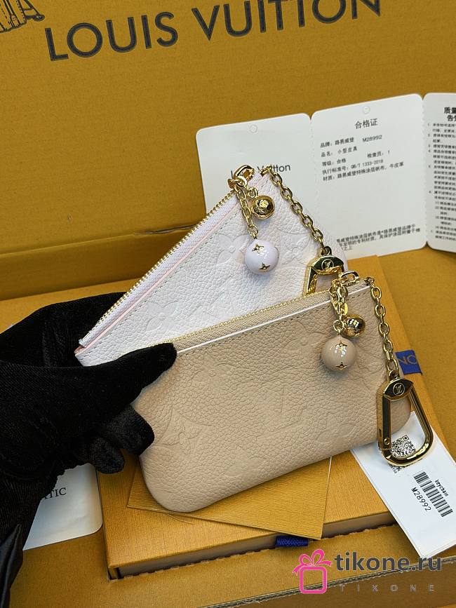 LV Key Pouch Monogram Empreinte Hazelnut M28993 - 12x7x1.5cm - 1
