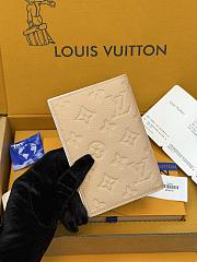 LV Passport Cover Monogram Empreinte  - 14x2.5x10cm - 3