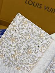 LV Passport Cover Monogram Empreinte  - 14x2.5x10cm - 4