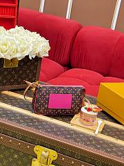 LV Pochette Accessoires Monogram Perfo/Pop Crush Pink M29001 - 23.5x13.5x4cm - 5