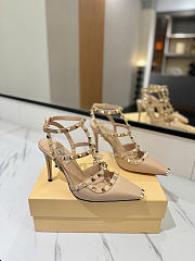 VLTN Rockstud Kidskin Pumps Beige 100mm - 1