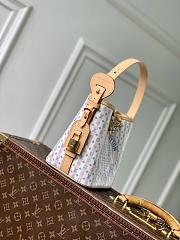 LV All In BB Stamp Blue M29115 - 16x18x12cm - 4