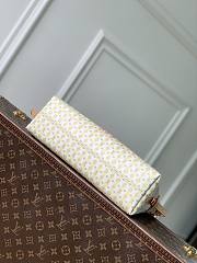 LV Carryall East West Stamp Banana M29139 - 36x19x10cm - 4