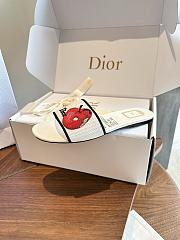 Dior Dway Slide White Embroidered Cotton and Multicolor Book Cover Motif - 6