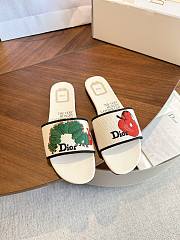 Dior Dway Slide White Embroidered Cotton and Multicolor Book Cover Motif - 2