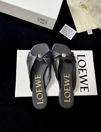 Loewe Pebble Soft Slide in Nappa Lambskin Black