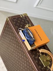 LV Pochette Clés Monogram Flowers Denim Blue M27561 - 13x8x1.5cm - 5