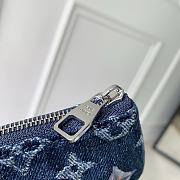 LV Pochette Clés Monogram Flowers Denim Blue M27561 - 13x8x1.5cm - 4
