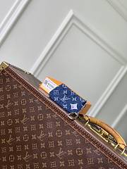 LV Pochette Clés Monogram Flowers Denim Blue M27561 - 13x8x1.5cm - 2