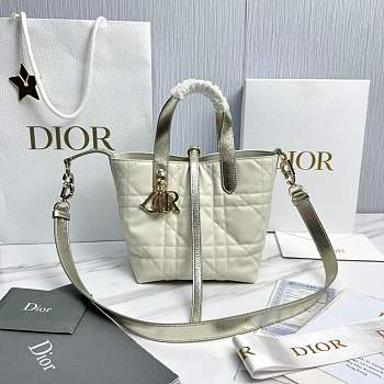 Small Dior Toujours Vertical Tote Bag Two-Tone Gold and White Macrocannage Calfskin with Metallic Thread - 18x16x12cm