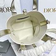 Small Dior Toujours Vertical Tote Bag Two-Tone Gold and White Macrocannage Calfskin with Metallic Thread - 18x16x12cm - 6