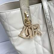 Small Dior Toujours Vertical Tote Bag Two-Tone Gold and White Macrocannage Calfskin with Metallic Thread - 18x16x12cm - 3