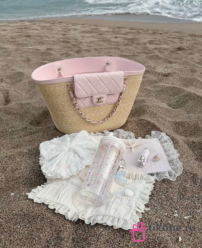 Chanel Large Tote Braided Straw Lambskin & Gold-Tone Metal Beige & Light Pink - 54x26x18cm - 1