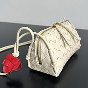 Bottega Veneta Heart/Valentine's Intrecciato Concert Pouch in Sea Salt  - 18.5x11.5x8.5cm - 4