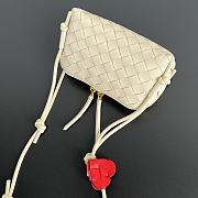 Bottega Veneta Heart/Valentine's Intrecciato Concert Pouch in Sea Salt  - 18.5x11.5x8.5cm - 2