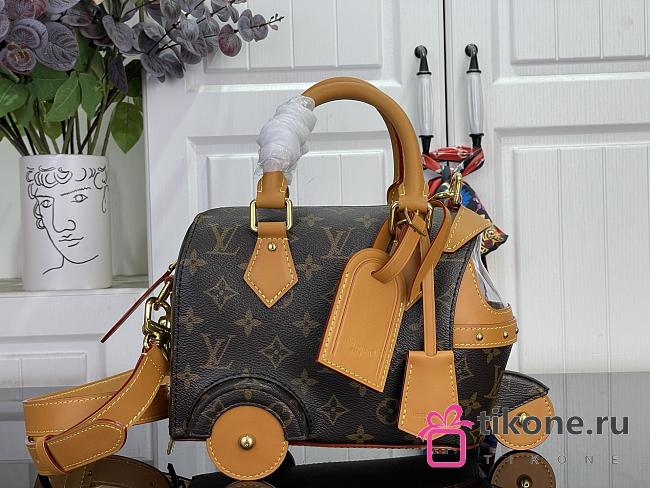 LV Rickshaw Wearable Wallet Monogram Canvas M28020 - 28x18x11cm - 1