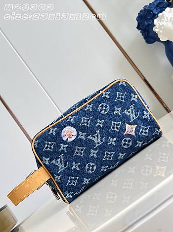 LV Locker Dopp Kit Monogram Flowers Denim Blue M28363 - 23x13x12cm
