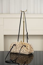 Chanel Clutch with Chain Lambskin Light Beige & Black AP5251 - 27x7.5x12cm - 6