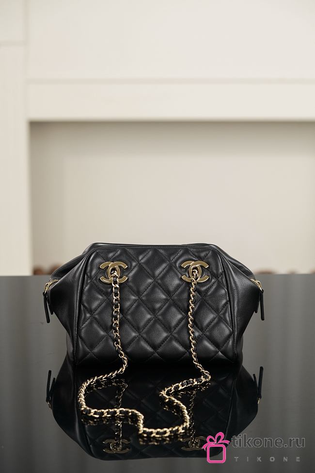 Chanel Small Bowling Bag Lambskin Black AS6472 - 25x16x15cm - 1