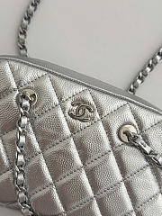 Chanel Clutch with Chain Grained Shiny Calfskin & Silver-Tone Metal Silvery AP5092 - 19.5x11.7x5.5cm - 3