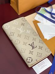 LV Brazza Wallet Monogram Surplus Canvas Sand Beige M29257 - 19x10x2cm - 5