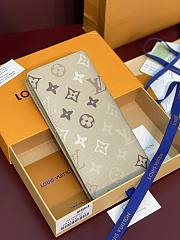 LV Brazza Wallet Monogram Surplus Canvas Sand Beige M29257 - 19x10x2cm - 3