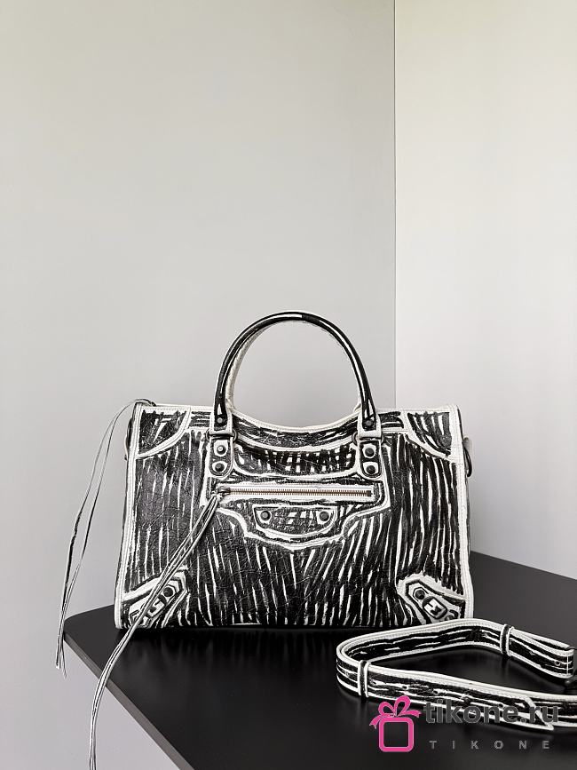 Balenciaga Le City Bag Medium in White Snow Semi Shiny Arena Lambskin With Black Marker Printed - 38.5x24x15cm - 1
