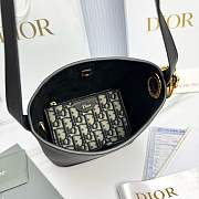 Small Dior Médaillon Bucket Bag Black Grained Calfskin - 19x18x12.5cm - 4