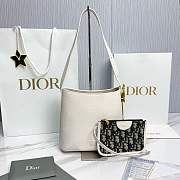 Small Dior Médaillon Bucket Bag White Grained Calfskin - 19x18x12.5cm - 3