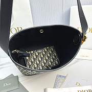 Medium Dior Médaillon Bucket Bag Blue Dior Oblique Jacquard - 26.5x26x15cm - 5