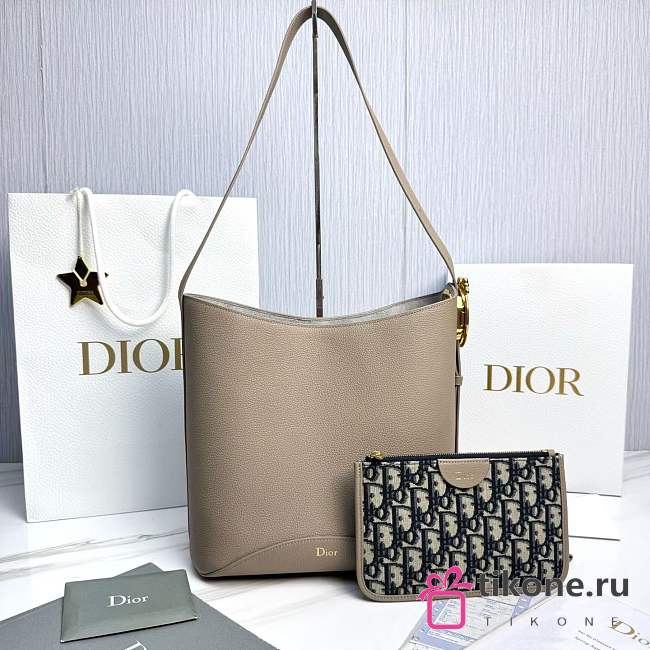 Medium Dior Médaillon Bucket Bag Trench Grained Calfskin - 26.5x26x15cm - 1