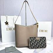 Medium Dior Médaillon Bucket Bag Trench Grained Calfskin - 26.5x26x15cm - 1