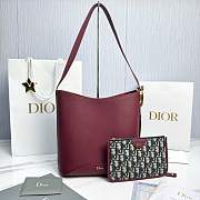 Medium Dior Médaillon Bucket Bag Hermitage Red Grained Calfskin - 26.5x26x15cm - 1
