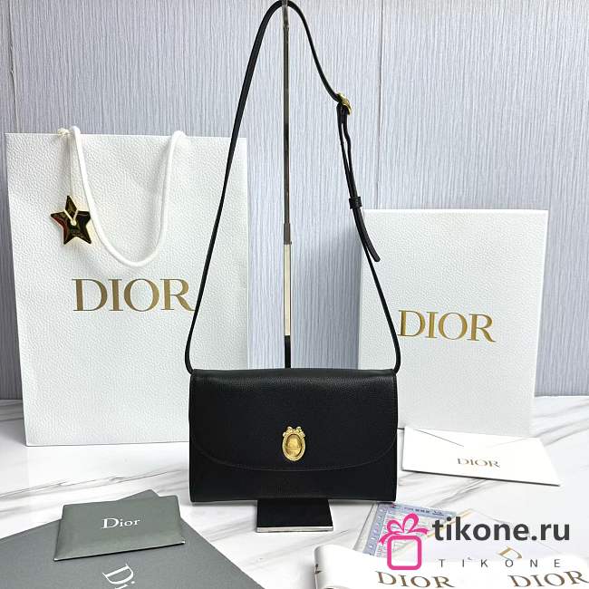 Dior Médaillon Envelope Pouch with Strap Black and Myosotis Blue Grained Calfskin - 20.5x13.5x4cm - 1