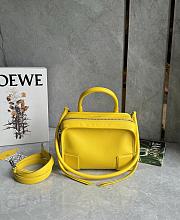 Loewe Small Amazona 180 Bag in Soft Calfskin Daisy Yellow - 24.5x18.5x10cm - 1