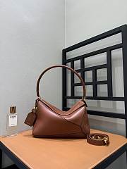 Loewe Medium Featherlight Puzzle Bag in Nappa Lambskin Pecan - 29x19.5x12cm  - 1
