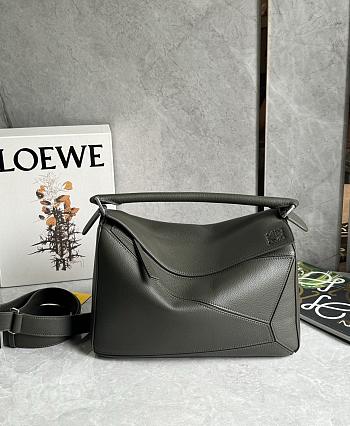 Loewe Large Puzzle Edge Bag In Supple Grained Calfskin Dark Khaki - 33x21.5x15cm