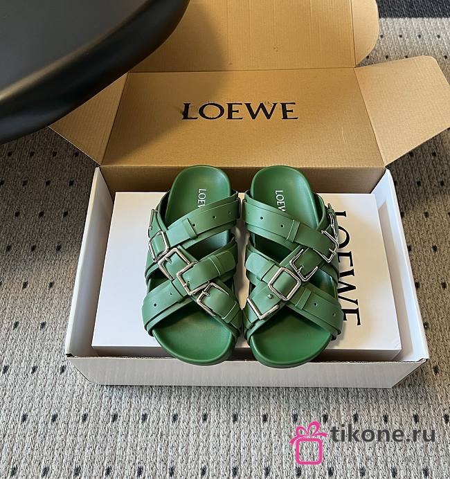 Loewe Type Fussbett Sandal in Vegetable-tanned Calfskin Avocado Green - 1