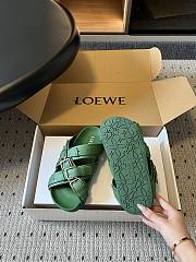 Loewe Type Fussbett Sandal in Vegetable-tanned Calfskin Avocado Green - 2
