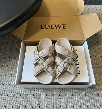 Loewe Type Fussbett Sandal in Suede Calfskin Hazelnut
