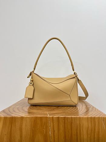 Loewe Medium Featherlight Puzzle Bag in Nappa Lambskin Silk Beige - 29x19.5x12cm