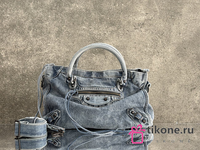 Balenciaga Le City Bag Medium in Blue Washed Denim - 38.5x24x15cm - 1