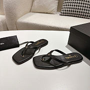Chanel Thongs Lambskin Black G47319 - 4