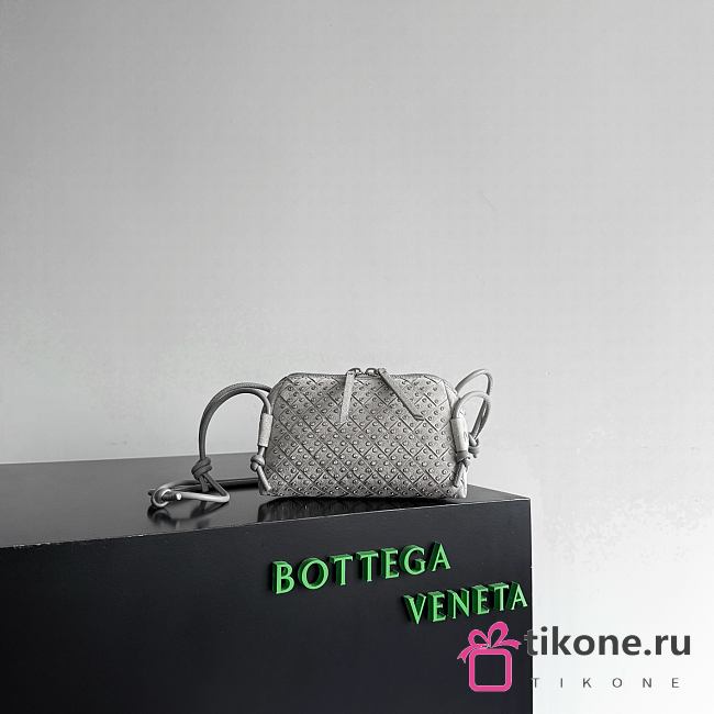 Bottega Veneta Grey Suede Embellished Concert Pouch - 18.5x11.5x8.5cm - 1