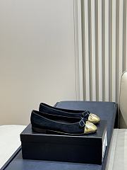 Chanel Ballet Flats Suede & Crackled Laminated Calfskin Black & Gold - 2