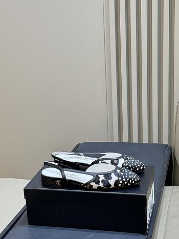 Chanel Slingbacks Calfskin & Lambskin White, Brown & Black 20mm